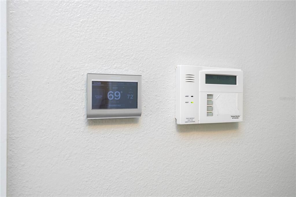 For Rent: $3,500 (3 beds, 2 baths, 1980 Square Feet)