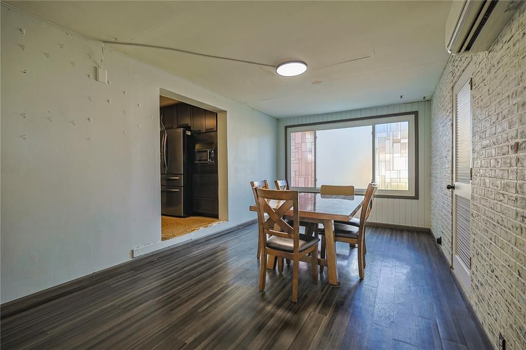 На продажу: $265,000 (3 спален, 2 ванн, 1654 Квадратных фут)