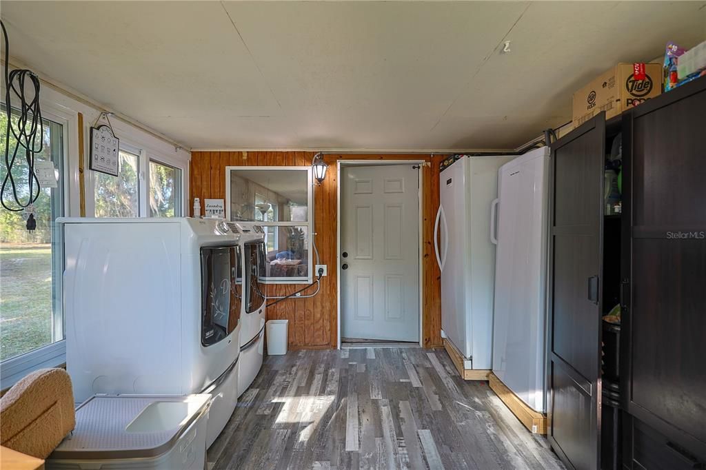 На продажу: $265,000 (3 спален, 2 ванн, 1654 Квадратных фут)