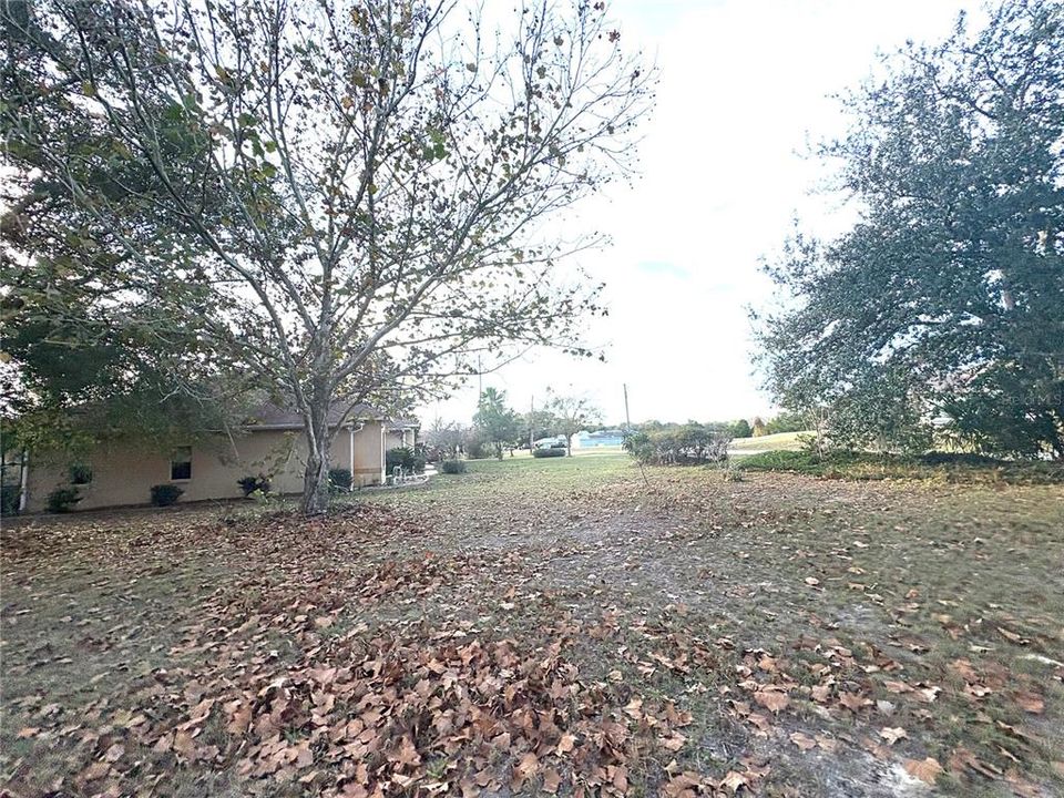 待售: $42,000 (1.01 acres)