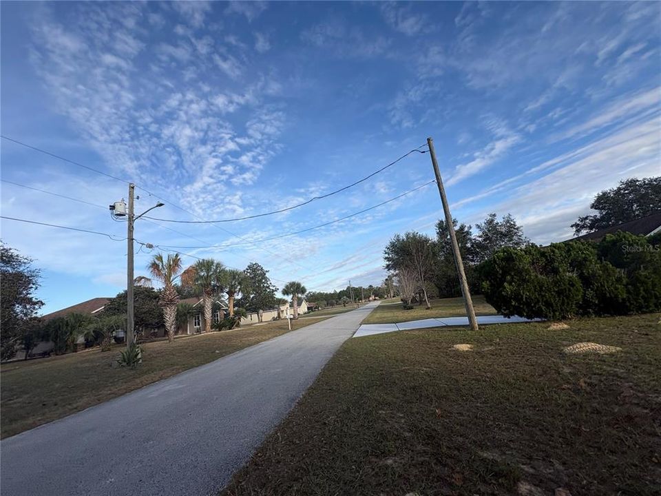 待售: $42,000 (1.01 acres)