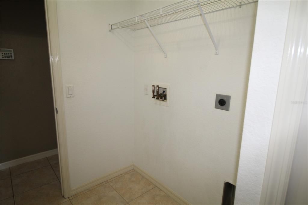 出租: $1,900 (3 贝兹, 2 浴室, 1739 平方英尺)