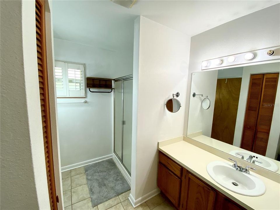 En Venta: $345,000 (3 camas, 2 baños, 1460 Pies cuadrados)