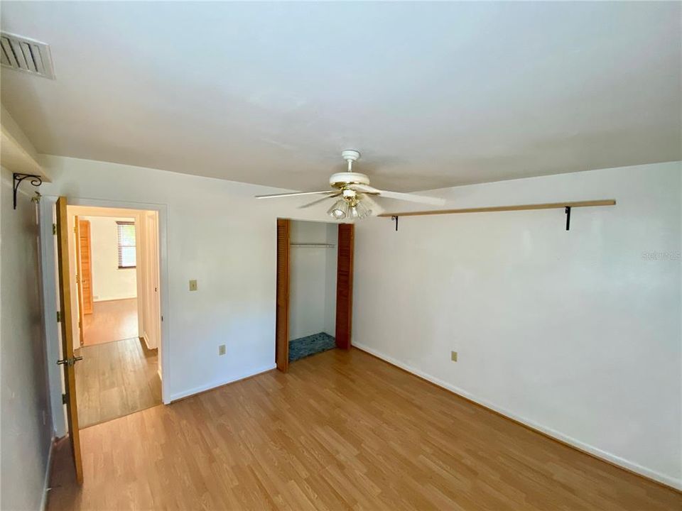 En Venta: $345,000 (3 camas, 2 baños, 1460 Pies cuadrados)