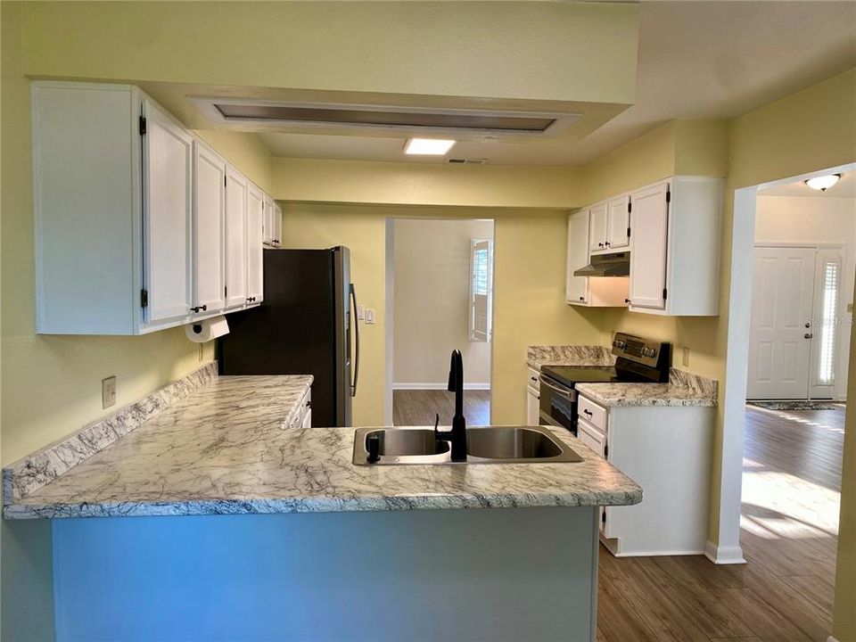 En Venta: $345,000 (3 camas, 2 baños, 1460 Pies cuadrados)