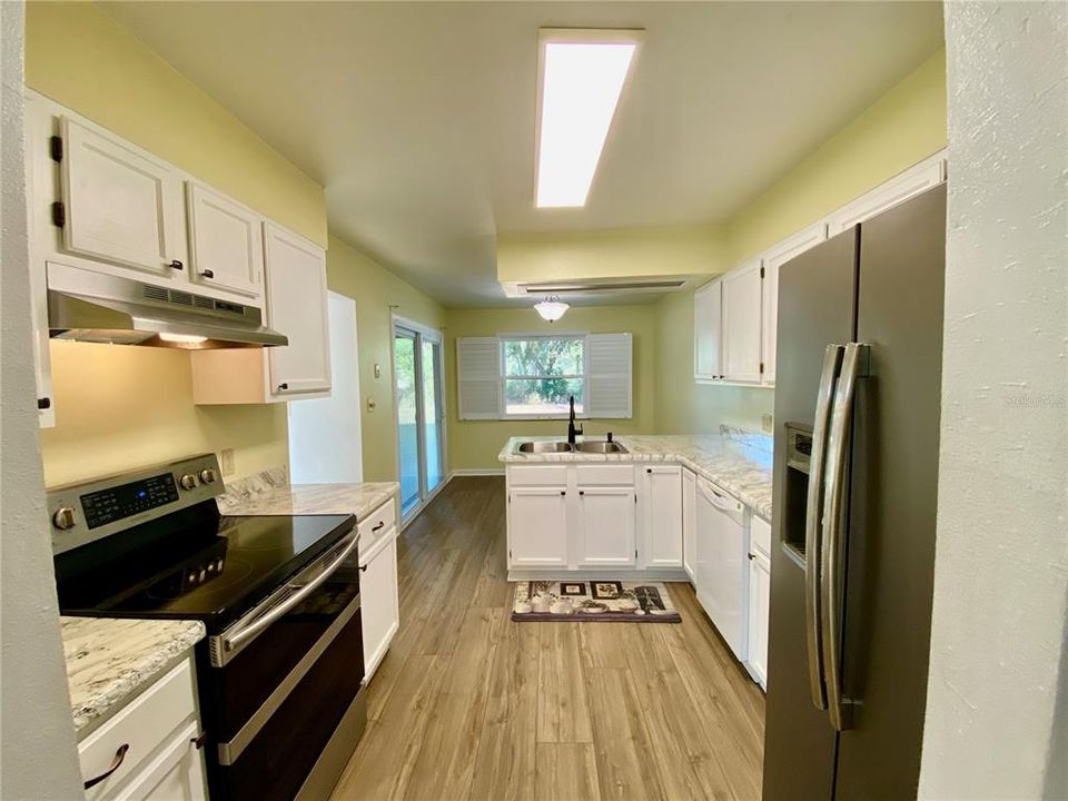 En Venta: $345,000 (3 camas, 2 baños, 1460 Pies cuadrados)