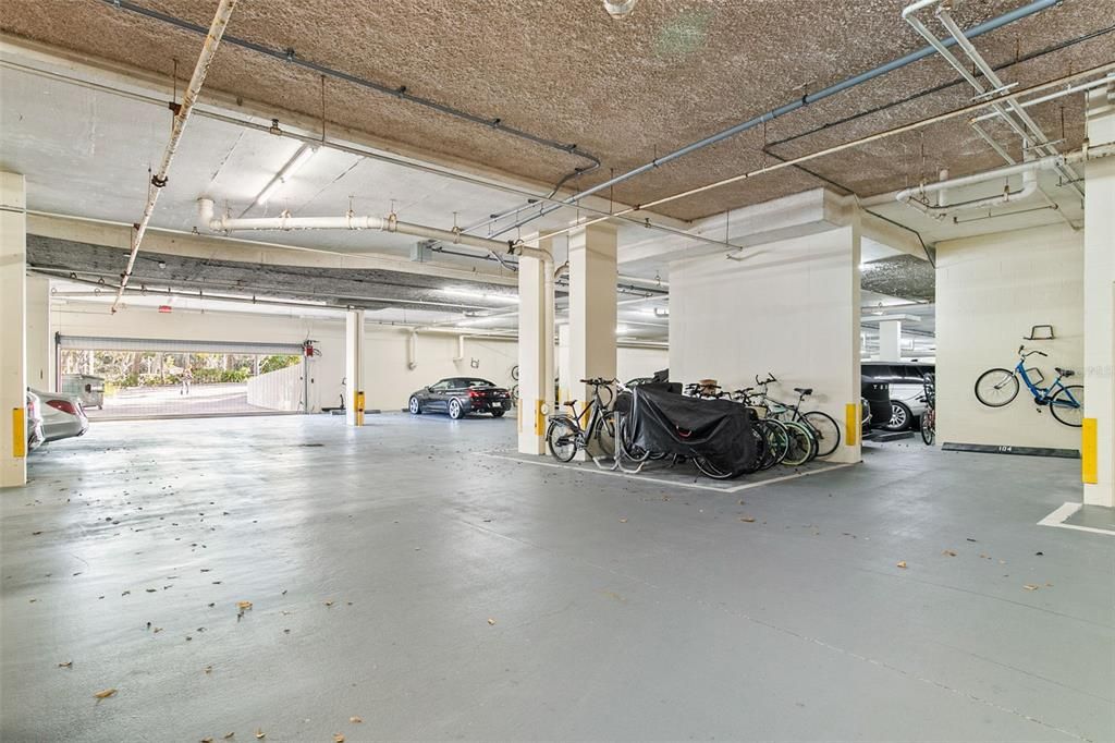 For Sale: $2,900,000 (3 beds, 3 baths, 1980 Square Feet)