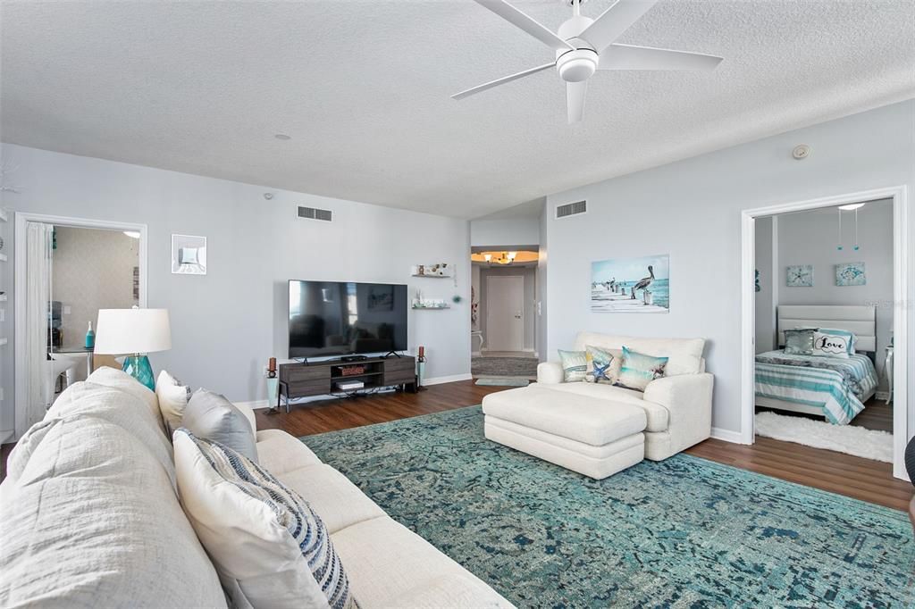 For Sale: $2,900,000 (3 beds, 3 baths, 1980 Square Feet)