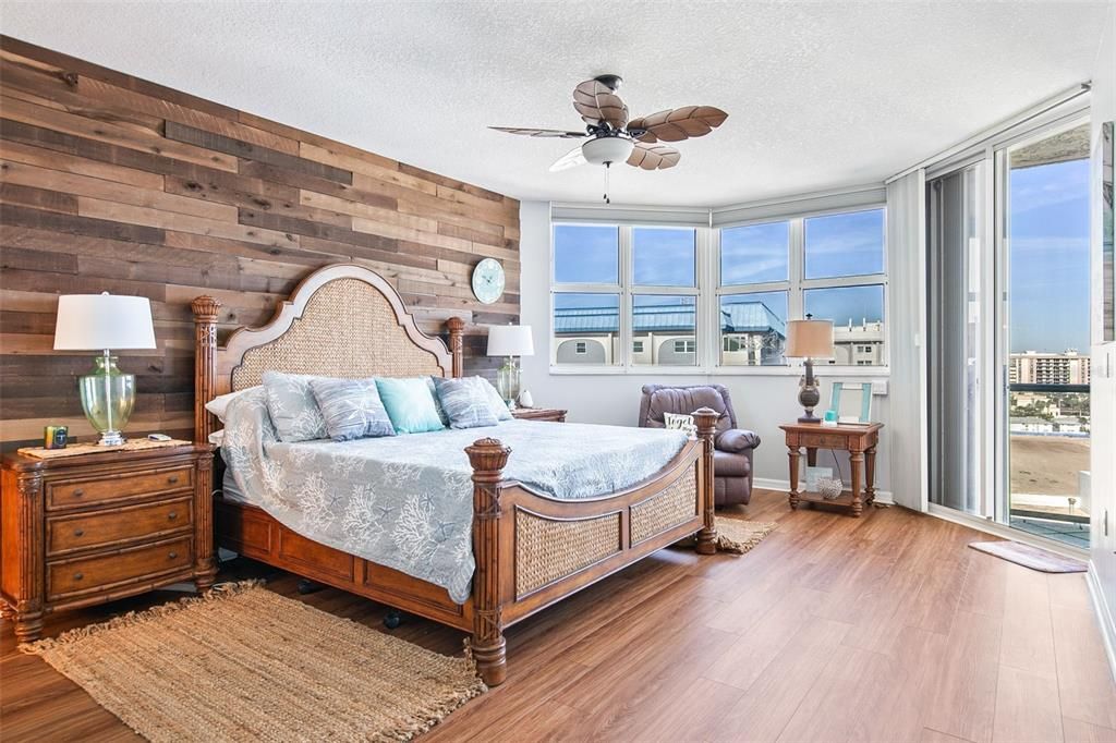 For Sale: $2,900,000 (3 beds, 3 baths, 1980 Square Feet)