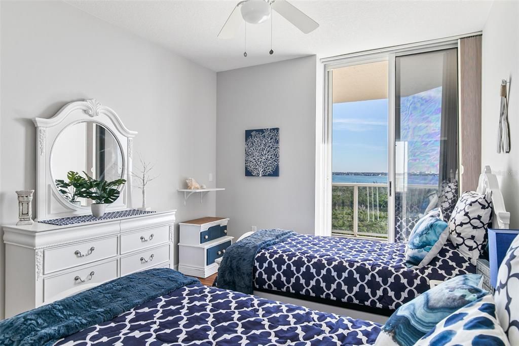 For Sale: $2,900,000 (3 beds, 3 baths, 1980 Square Feet)