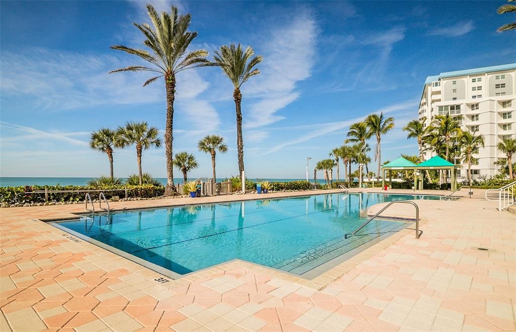 For Sale: $2,900,000 (3 beds, 3 baths, 1980 Square Feet)