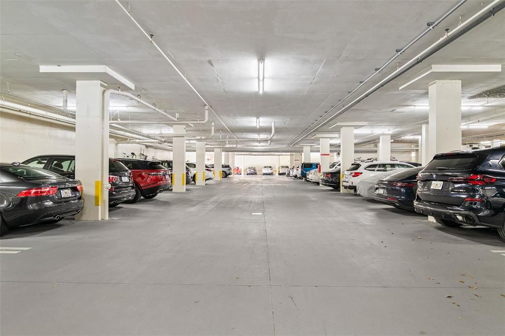 For Sale: $2,900,000 (3 beds, 3 baths, 1980 Square Feet)