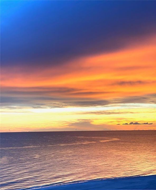 For Sale: $2,900,000 (3 beds, 3 baths, 1980 Square Feet)