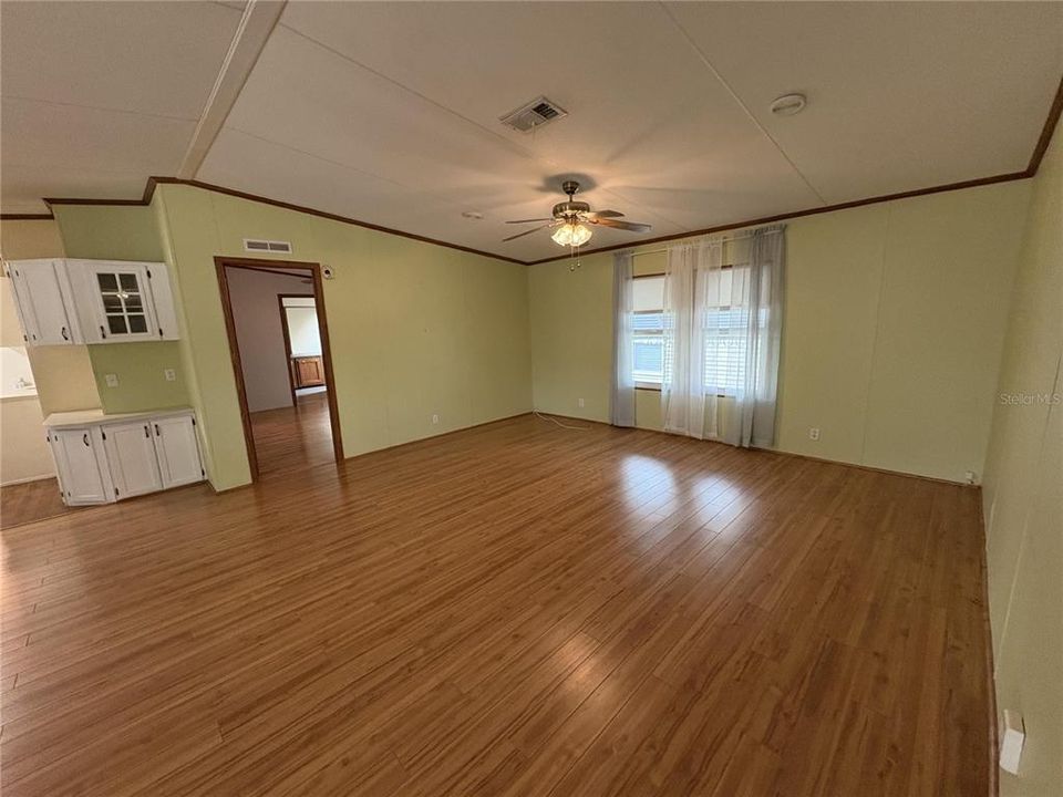 En Renta: $1,990 (3 camas, 2 baños, 1568 Pies cuadrados)