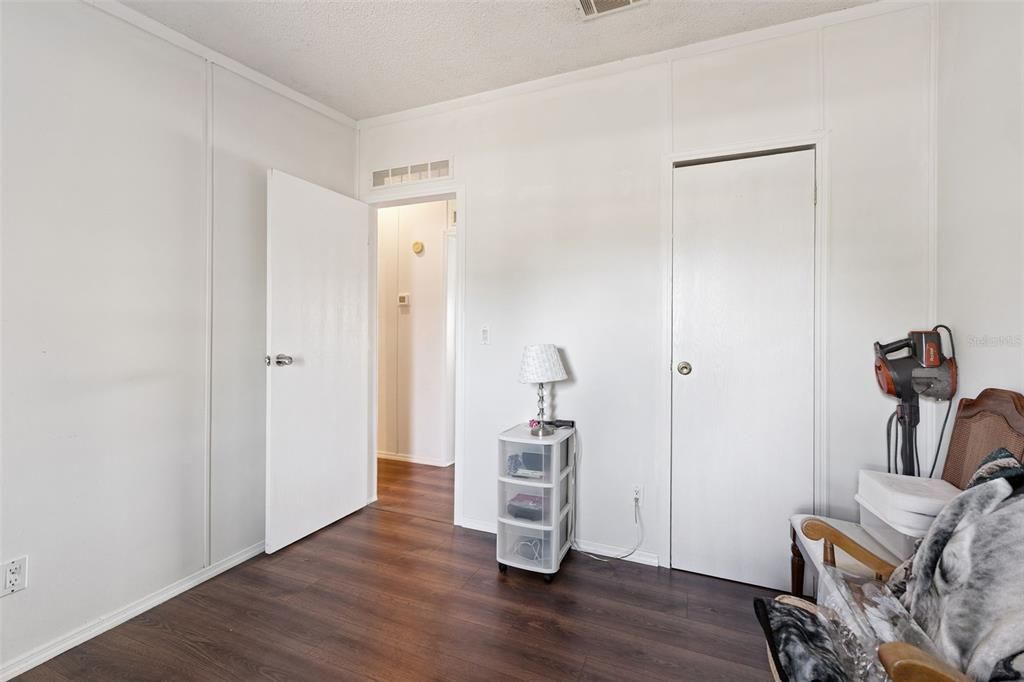 待售: $255,000 (3 贝兹, 2 浴室, 1488 平方英尺)