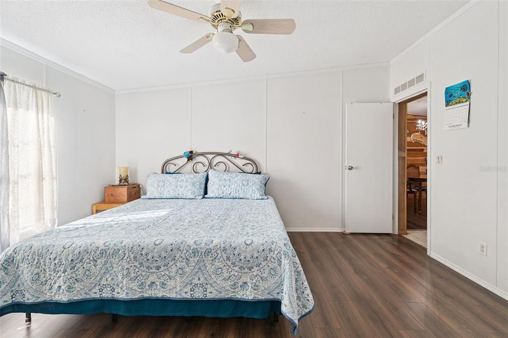 待售: $255,000 (3 贝兹, 2 浴室, 1488 平方英尺)