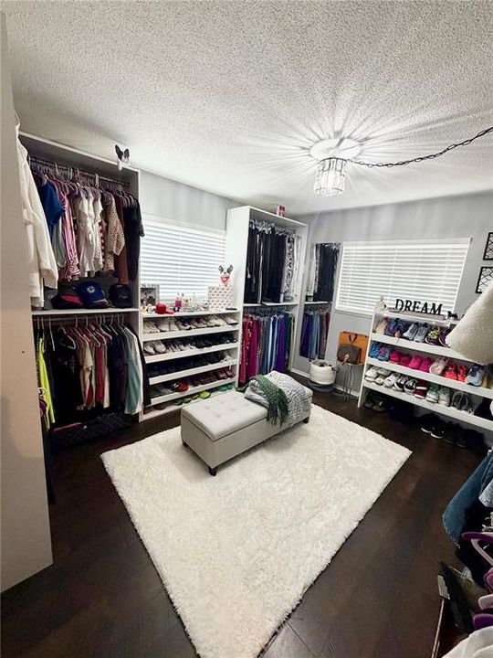 For Sale: $449,000 (2 beds, 2 baths, 1284 Square Feet)