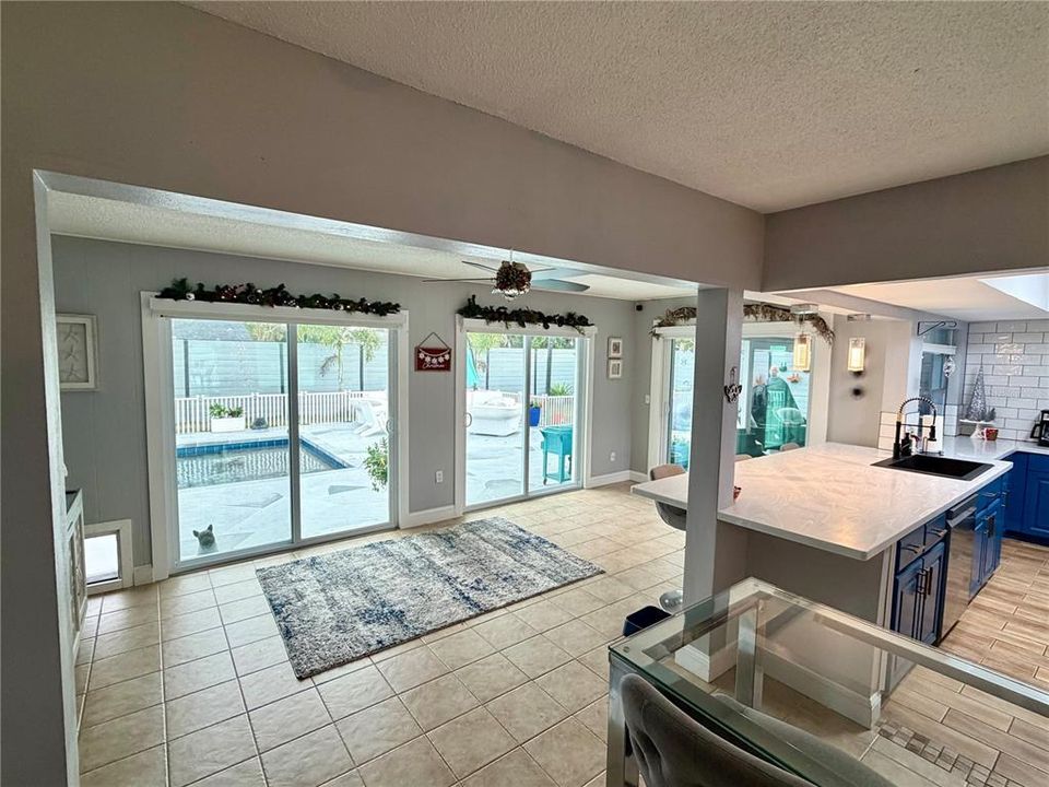 For Sale: $449,000 (2 beds, 2 baths, 1284 Square Feet)