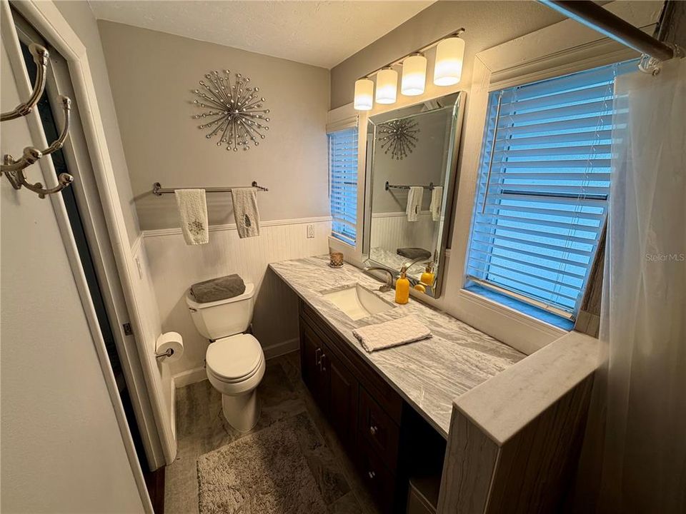 For Sale: $449,000 (2 beds, 2 baths, 1284 Square Feet)