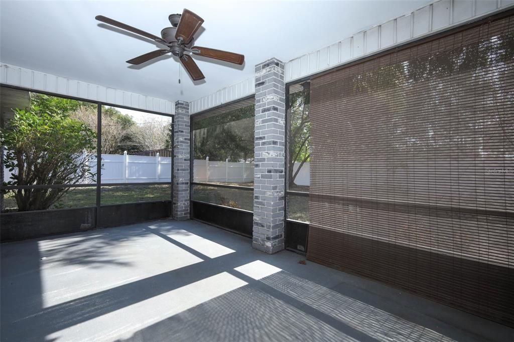 На продажу: $260,000 (2 спален, 2 ванн, 1101 Квадратных фут)