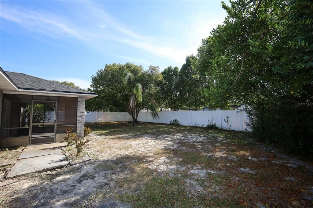 На продажу: $260,000 (2 спален, 2 ванн, 1101 Квадратных фут)