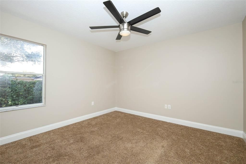 На продажу: $260,000 (2 спален, 2 ванн, 1101 Квадратных фут)