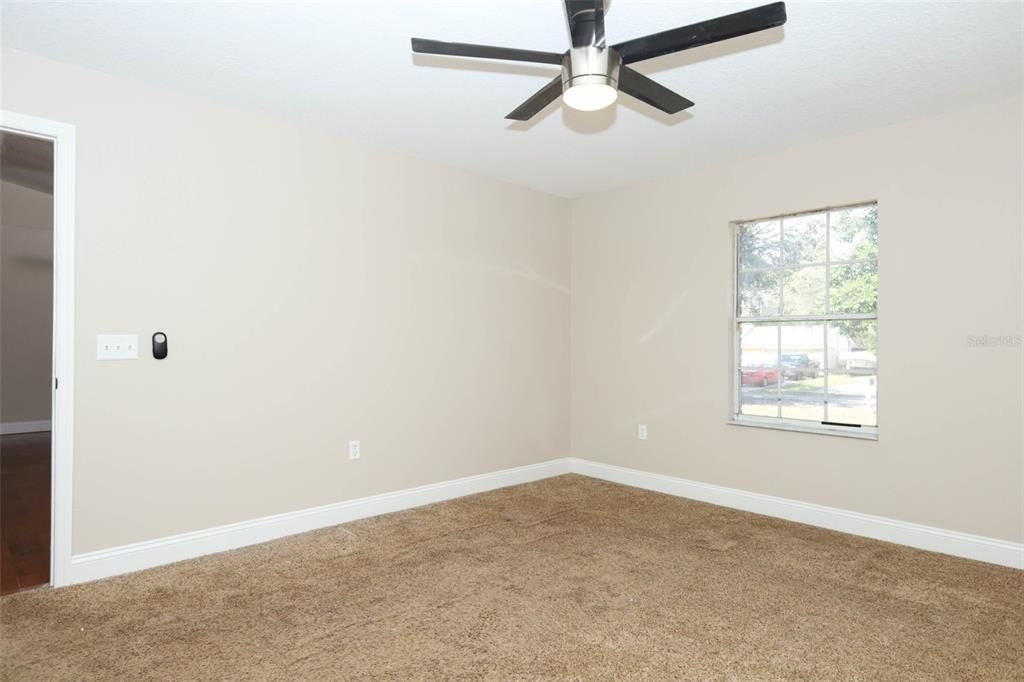 На продажу: $260,000 (2 спален, 2 ванн, 1101 Квадратных фут)