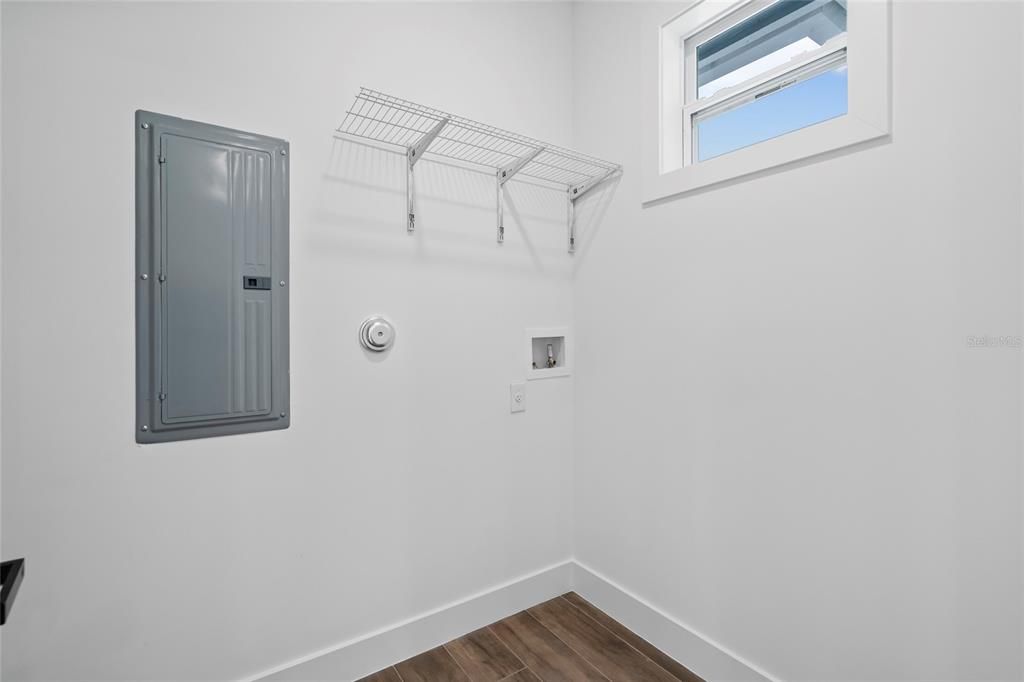 For Sale: $369,000 (3 beds, 2 baths, 1248 Square Feet)