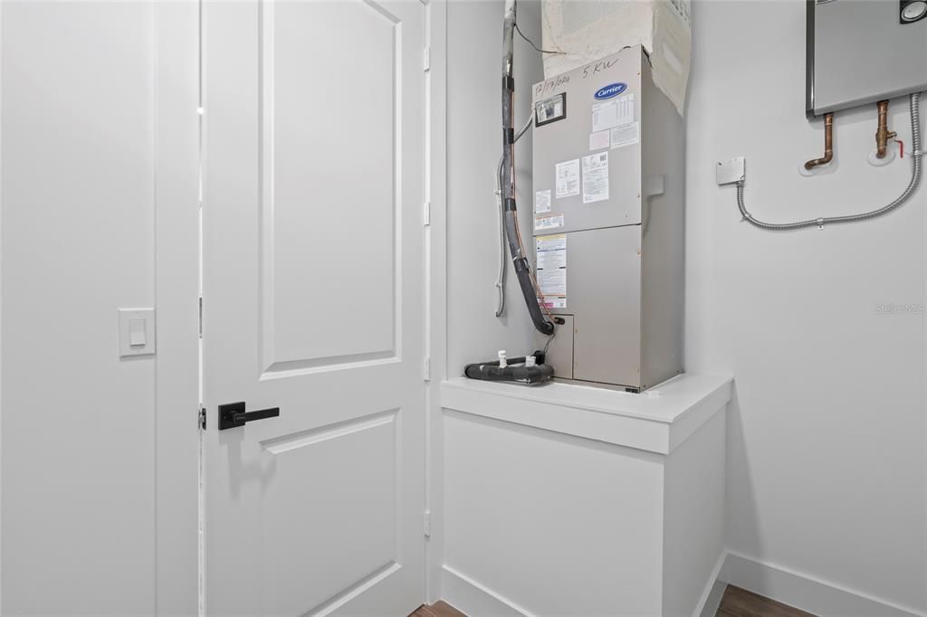 For Sale: $369,000 (3 beds, 2 baths, 1248 Square Feet)