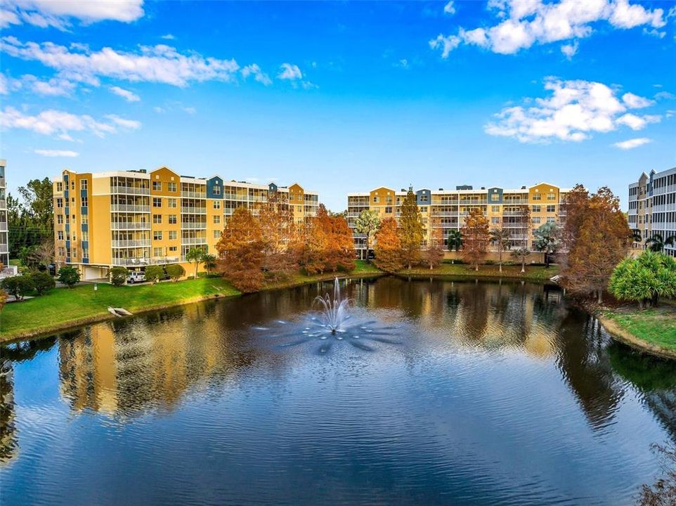 For Sale: $324,990 (2 beds, 2 baths, 1324 Square Feet)