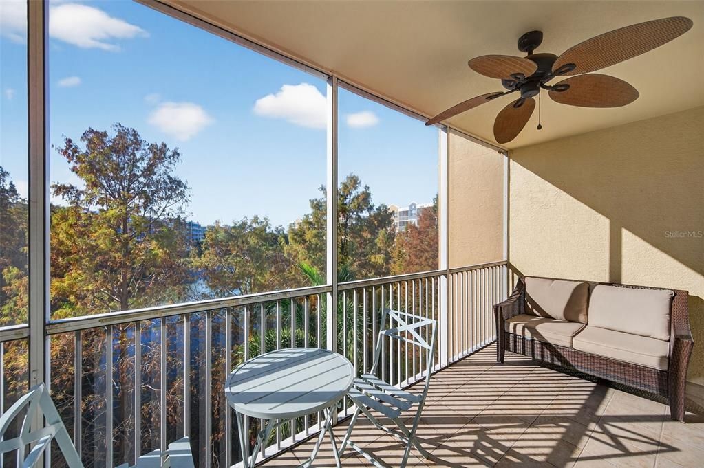 For Sale: $324,990 (2 beds, 2 baths, 1324 Square Feet)