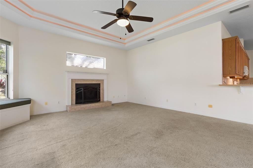 For Sale: $699,000 (3 beds, 3 baths, 2703 Square Feet)