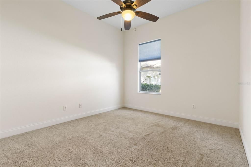 For Sale: $699,000 (3 beds, 3 baths, 2703 Square Feet)