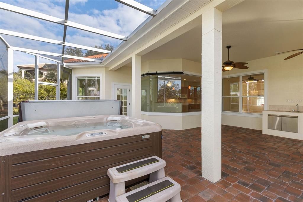 For Sale: $699,000 (3 beds, 3 baths, 2703 Square Feet)