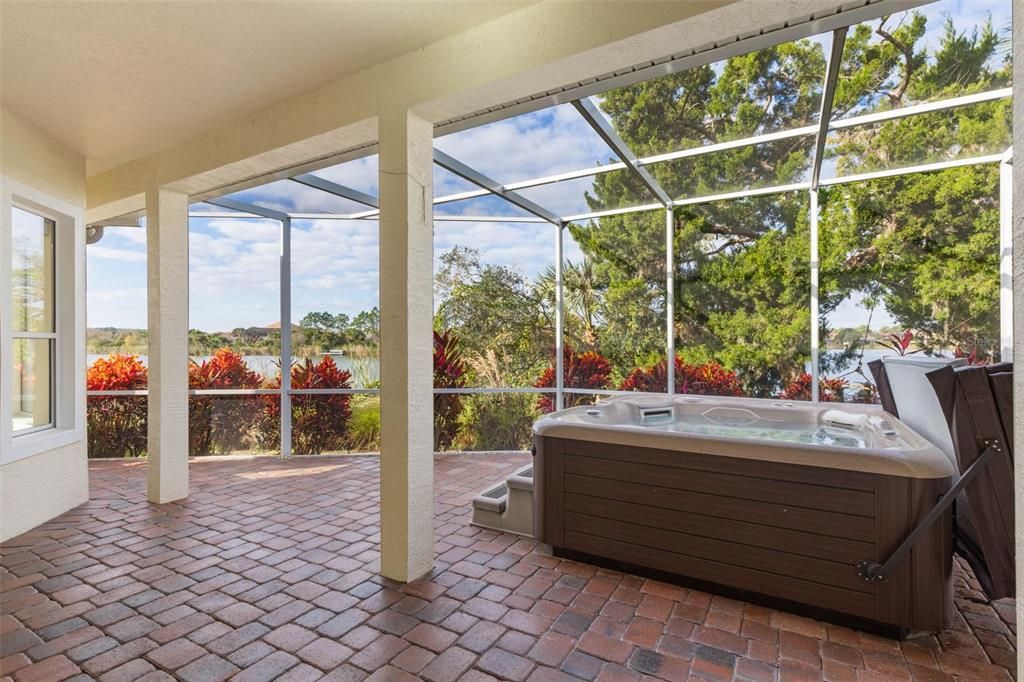 For Sale: $699,000 (3 beds, 3 baths, 2703 Square Feet)