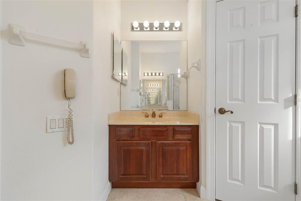 For Sale: $699,000 (3 beds, 3 baths, 2703 Square Feet)