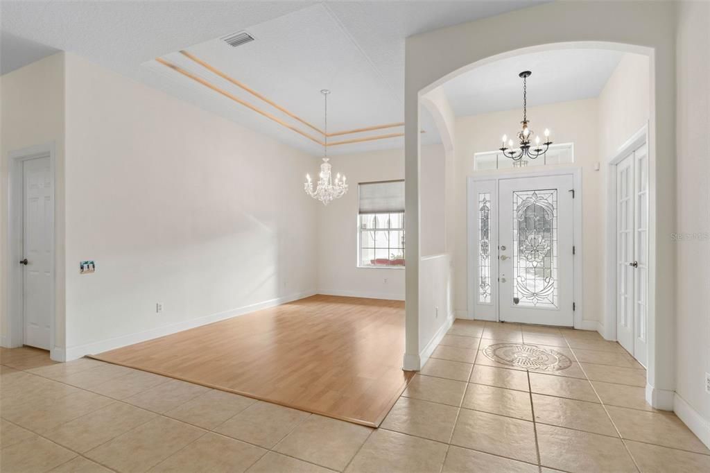 For Sale: $699,000 (3 beds, 3 baths, 2703 Square Feet)