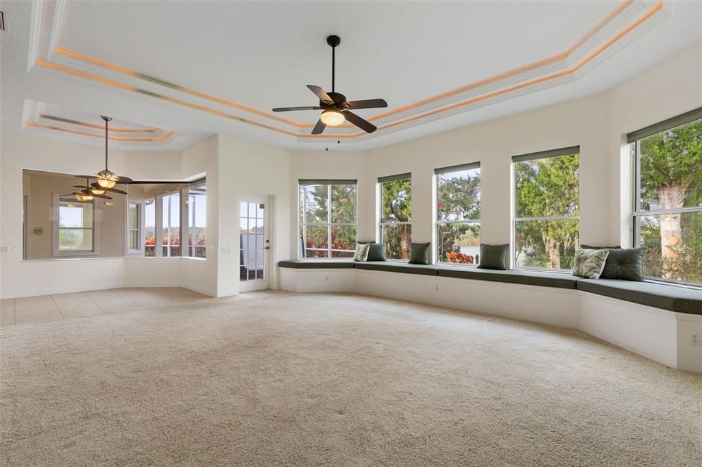 For Sale: $699,000 (3 beds, 3 baths, 2703 Square Feet)