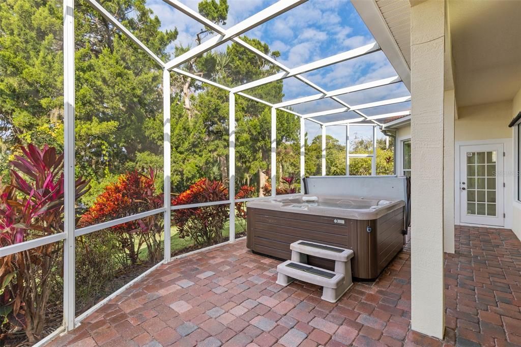 For Sale: $699,000 (3 beds, 3 baths, 2703 Square Feet)