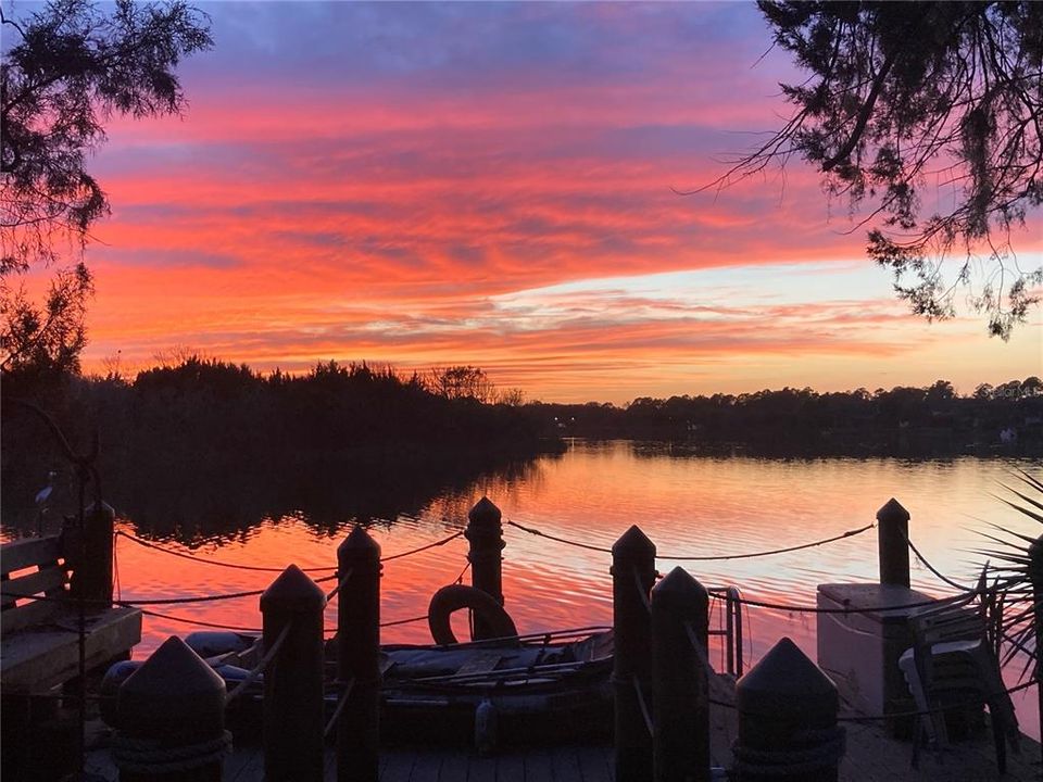 For Sale: $699,000 (3 beds, 3 baths, 2703 Square Feet)