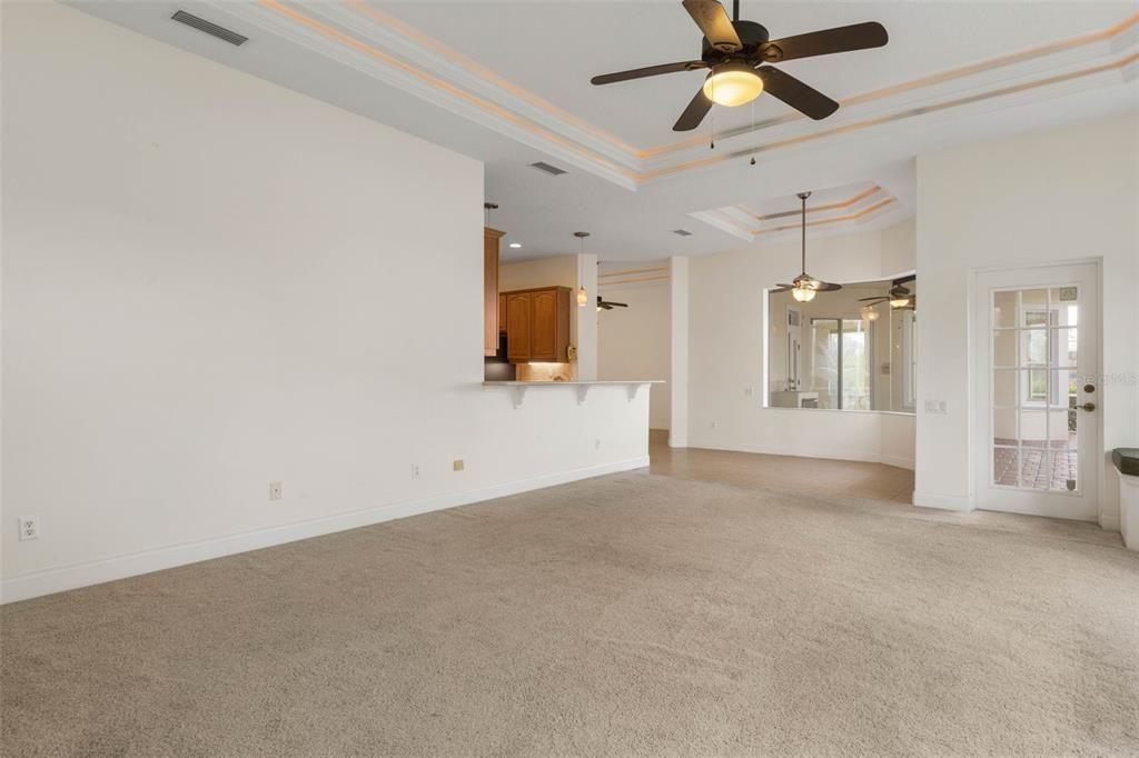 For Sale: $699,000 (3 beds, 3 baths, 2703 Square Feet)