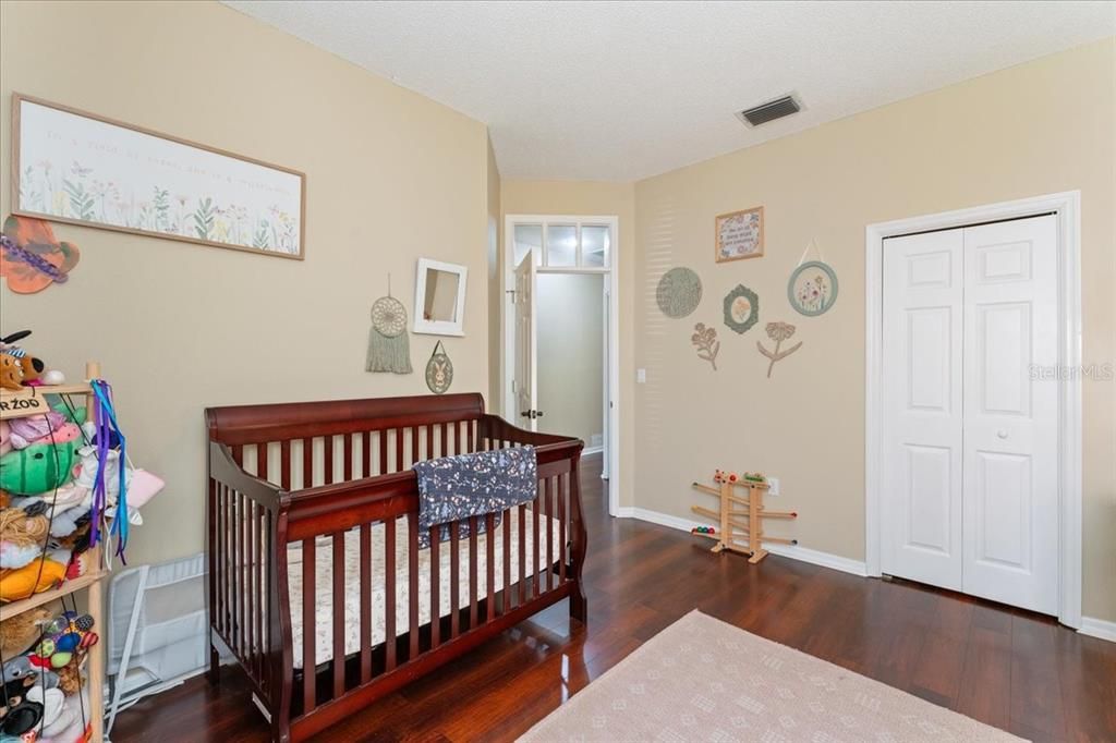 For Sale: $650,000 (5 beds, 2 baths, 3182 Square Feet)