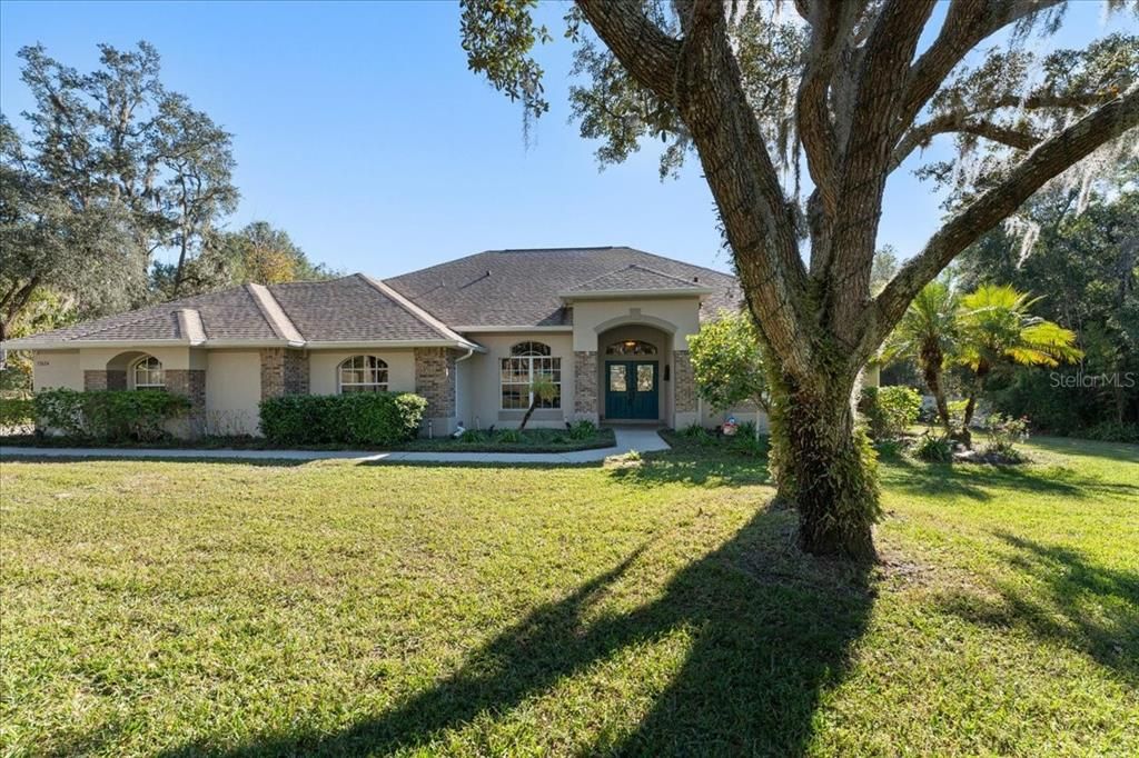 For Sale: $650,000 (5 beds, 2 baths, 3182 Square Feet)