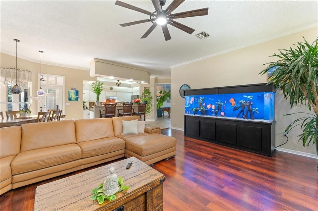 For Sale: $650,000 (5 beds, 2 baths, 3182 Square Feet)