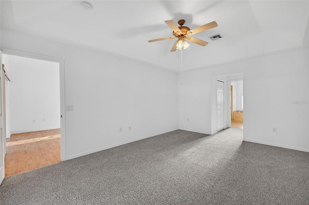 For Sale: $445,000 (4 beds, 3 baths, 2531 Square Feet)