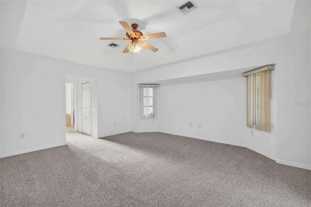 For Sale: $445,000 (4 beds, 3 baths, 2531 Square Feet)