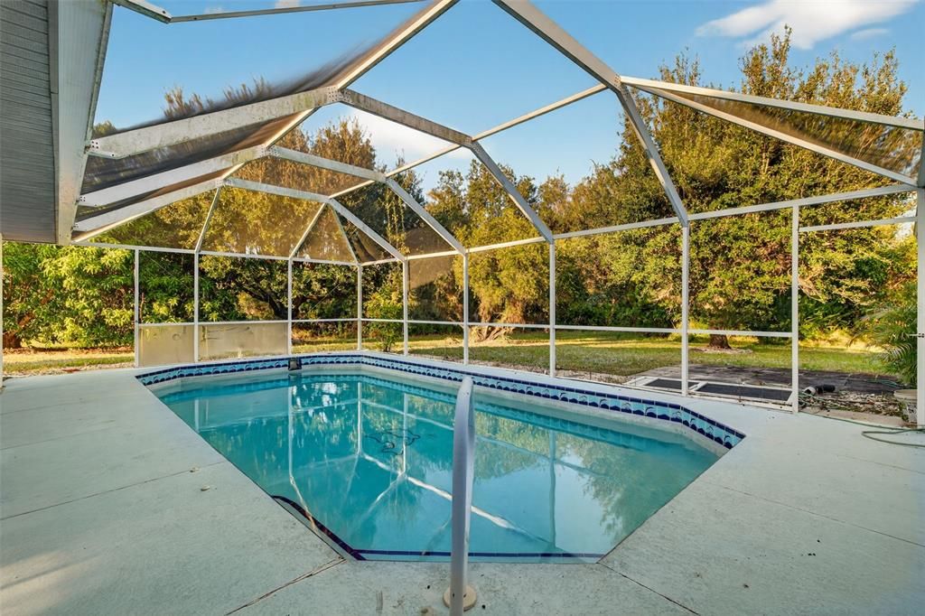 For Sale: $445,000 (4 beds, 3 baths, 2531 Square Feet)