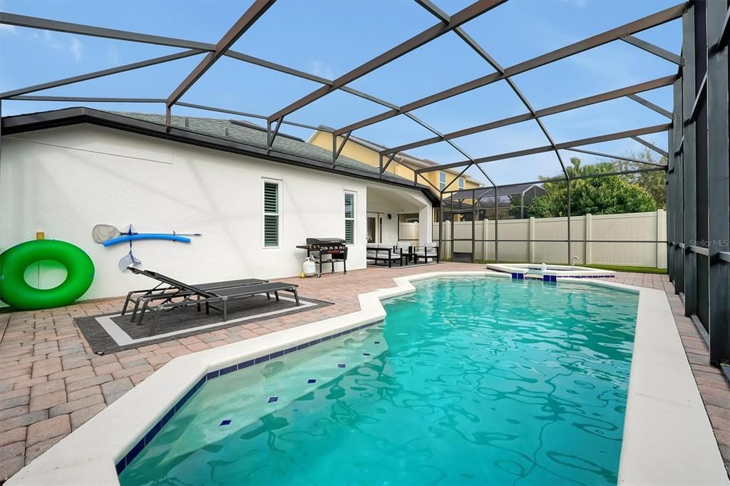 For Sale: $699,000 (3 beds, 2 baths, 1673 Square Feet)