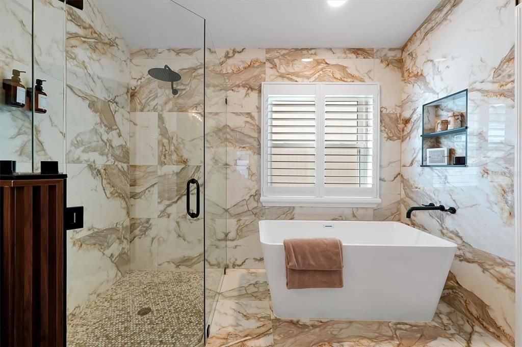 For Sale: $699,000 (3 beds, 2 baths, 1673 Square Feet)