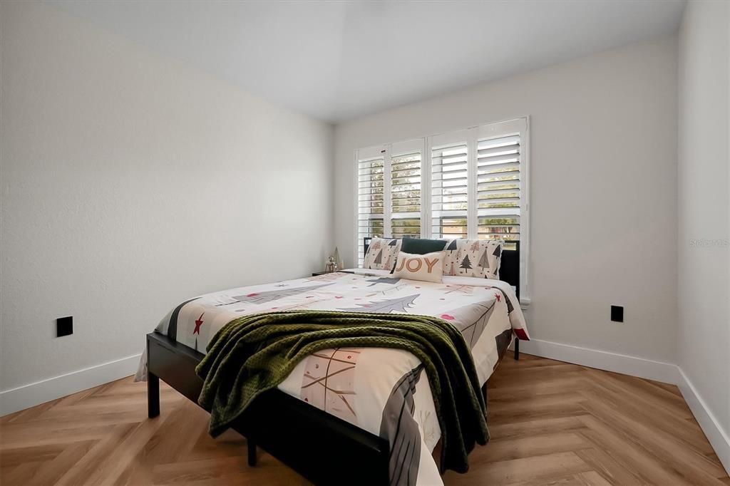 For Sale: $699,000 (3 beds, 2 baths, 1673 Square Feet)